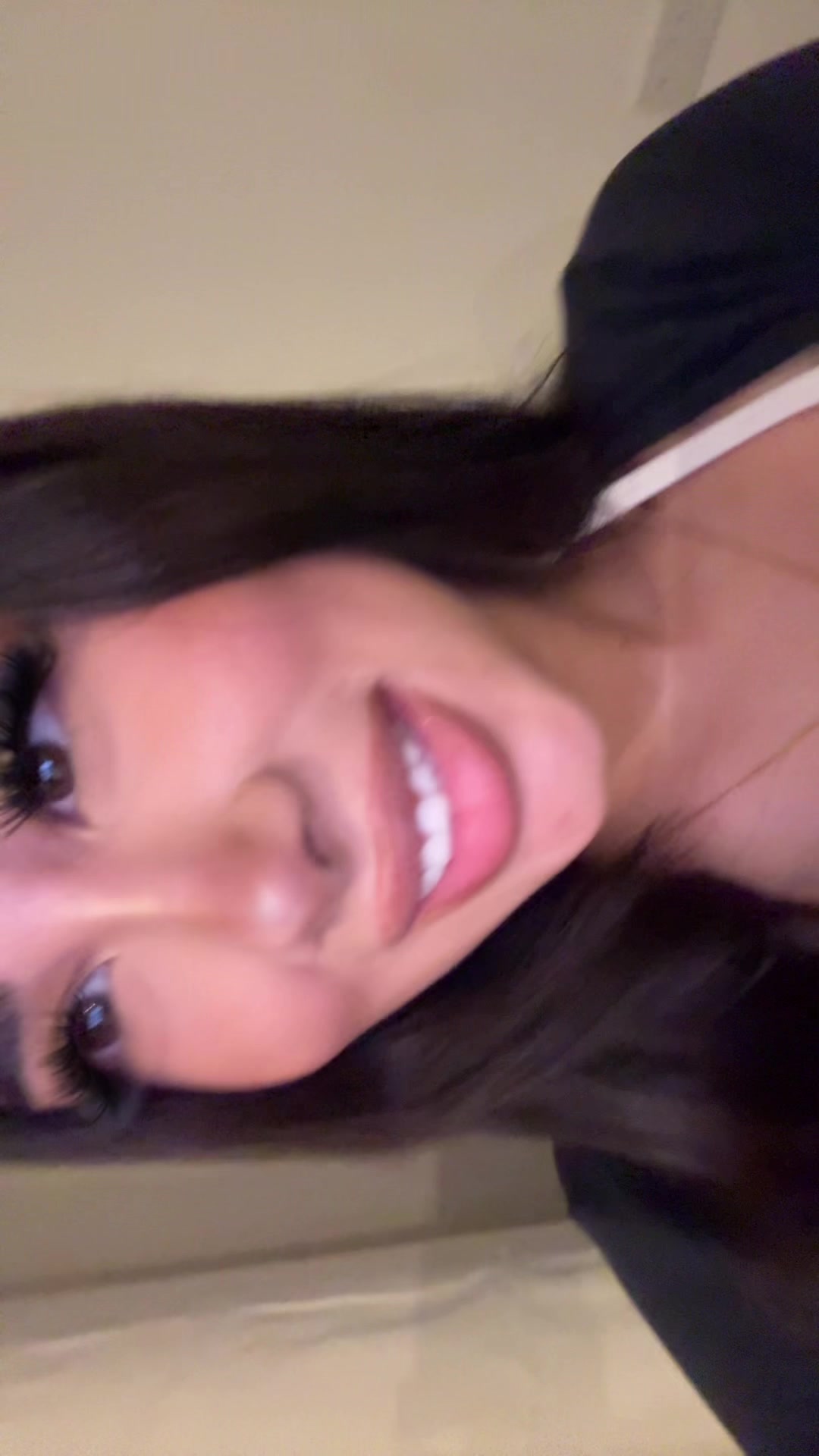 @zahra 👑
