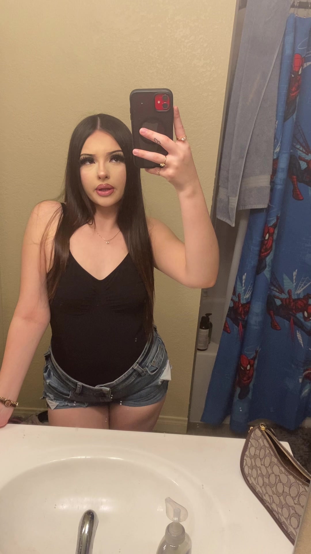 @_divinemamii