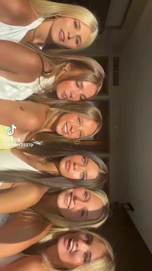 @É.L.D À.T LOVE STORY