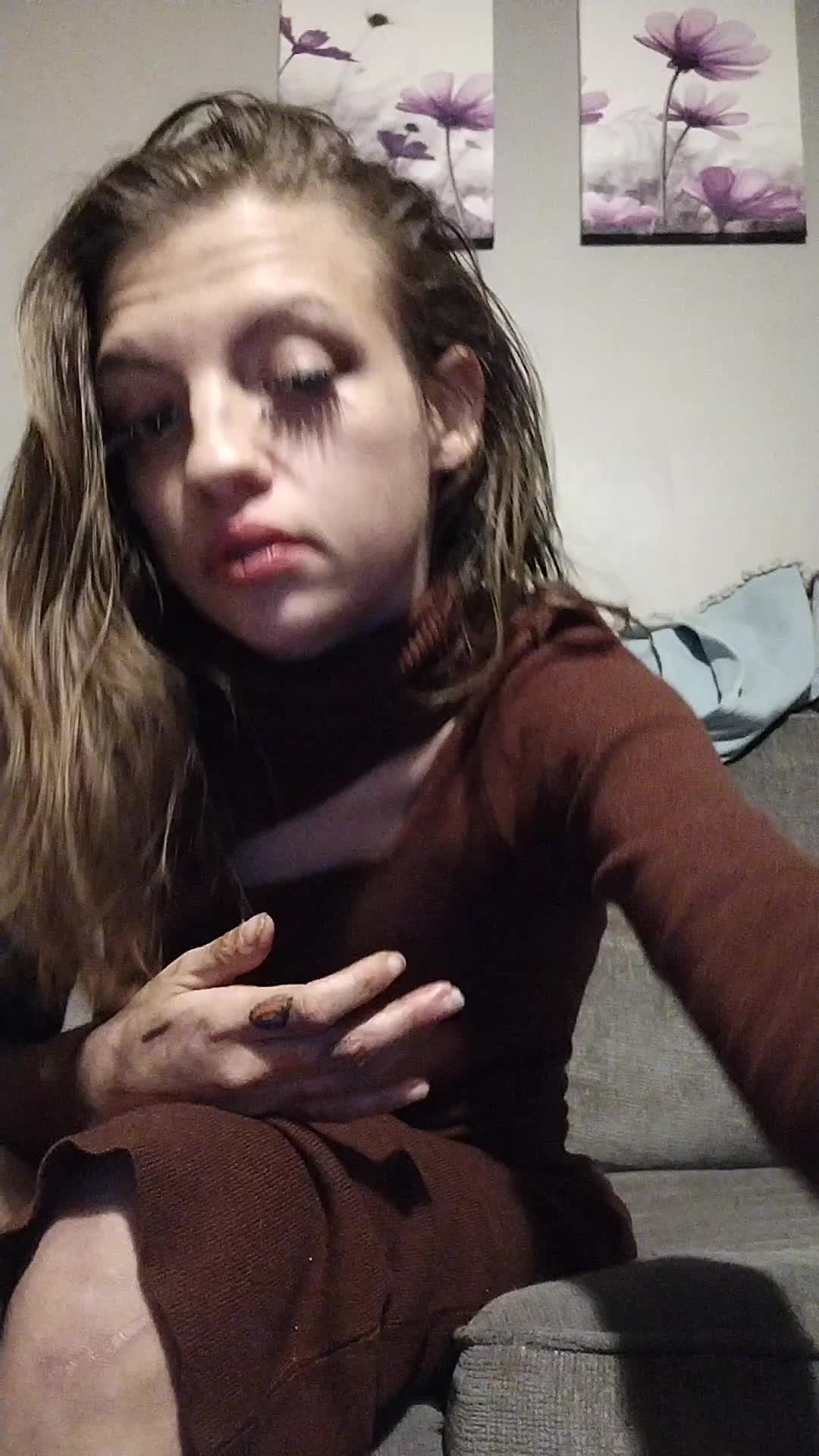 @Bee