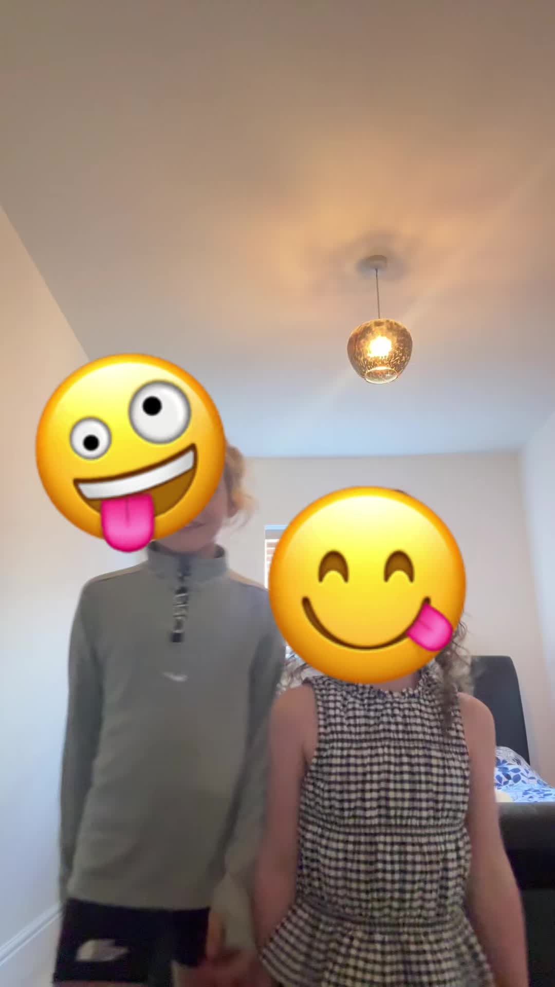 @chelshendx
