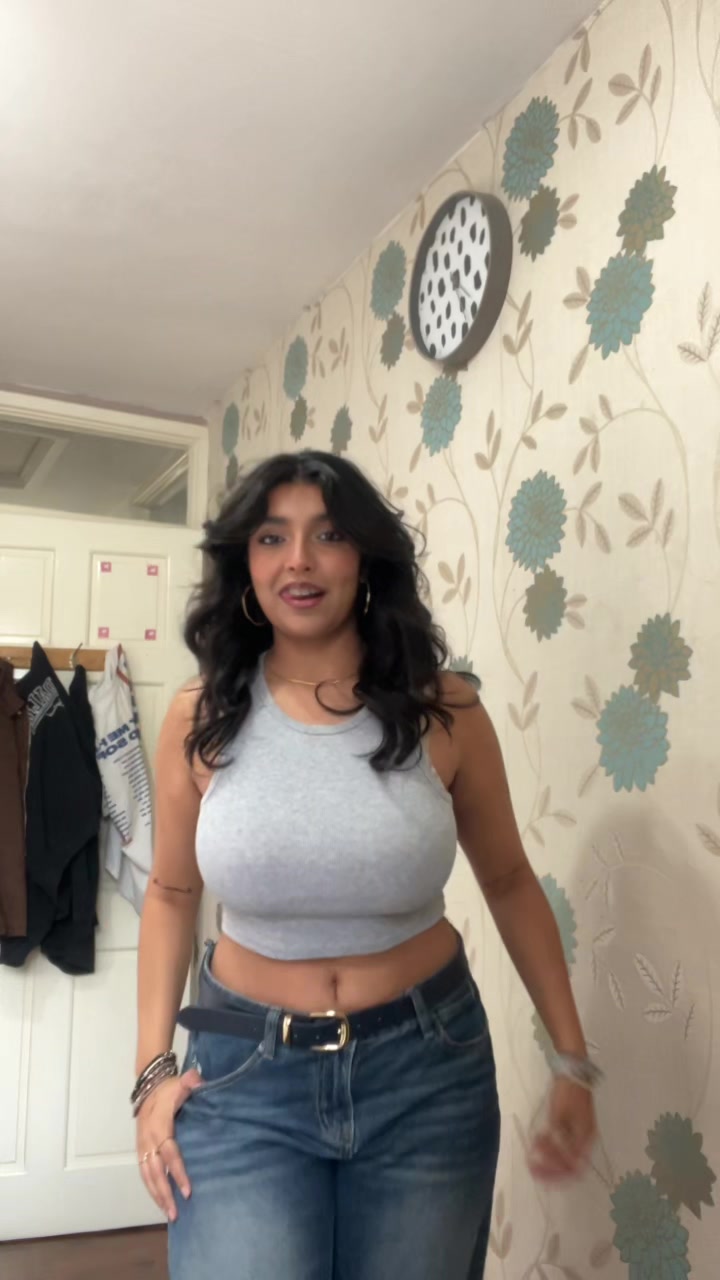 @Janvi 🪸