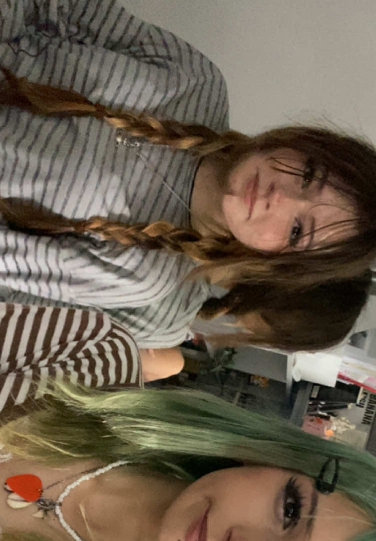@𝒉𝒂𝒎𝒃𝒖𝒓𝒈𝒍𝒂𝒓ꨄ 🪽🎼