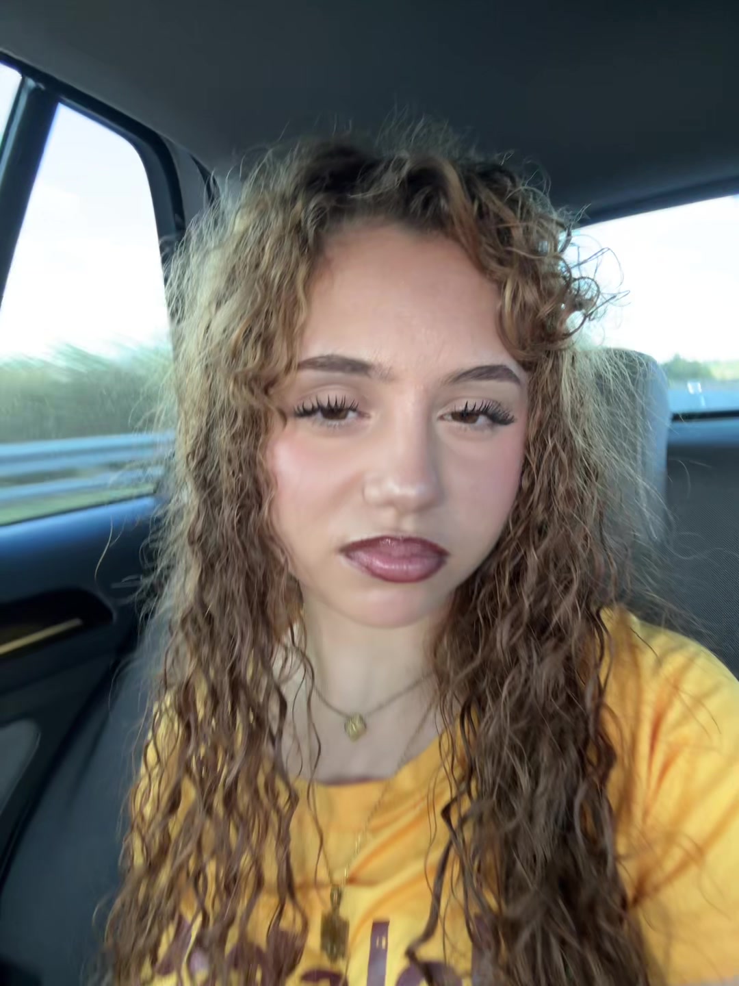 @𝓐𝓵𝓮𝓳𝓷𝓪🇦🇱