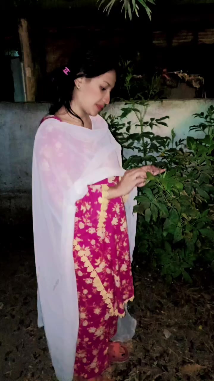 @Angel Queen 👑 is back 🤨