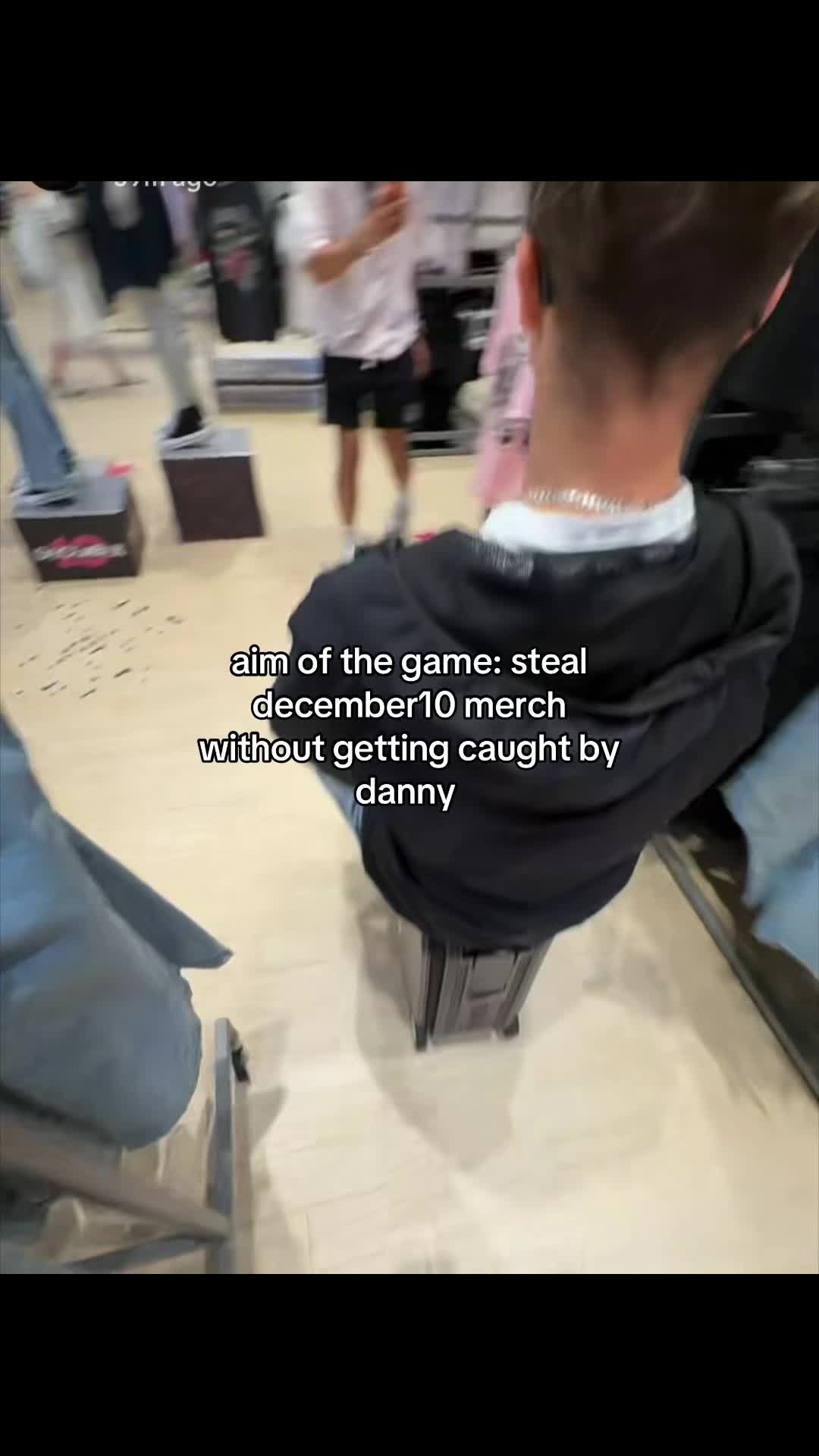 @𝐏𝐎𝐋𝐋𝐘