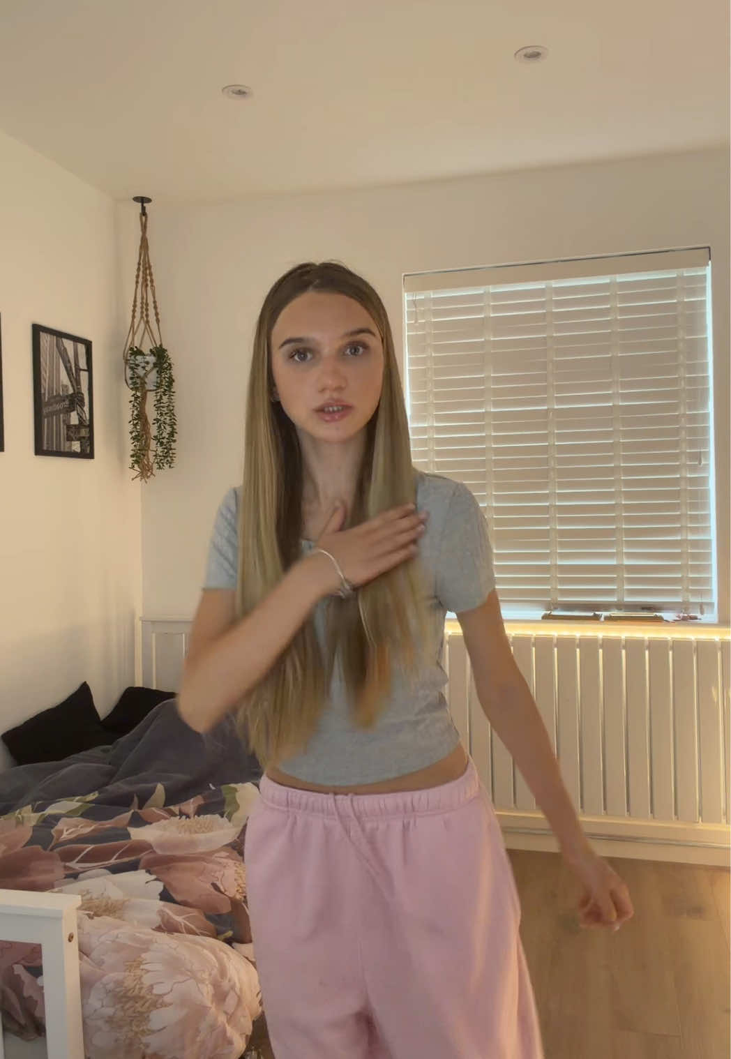 @gabriela