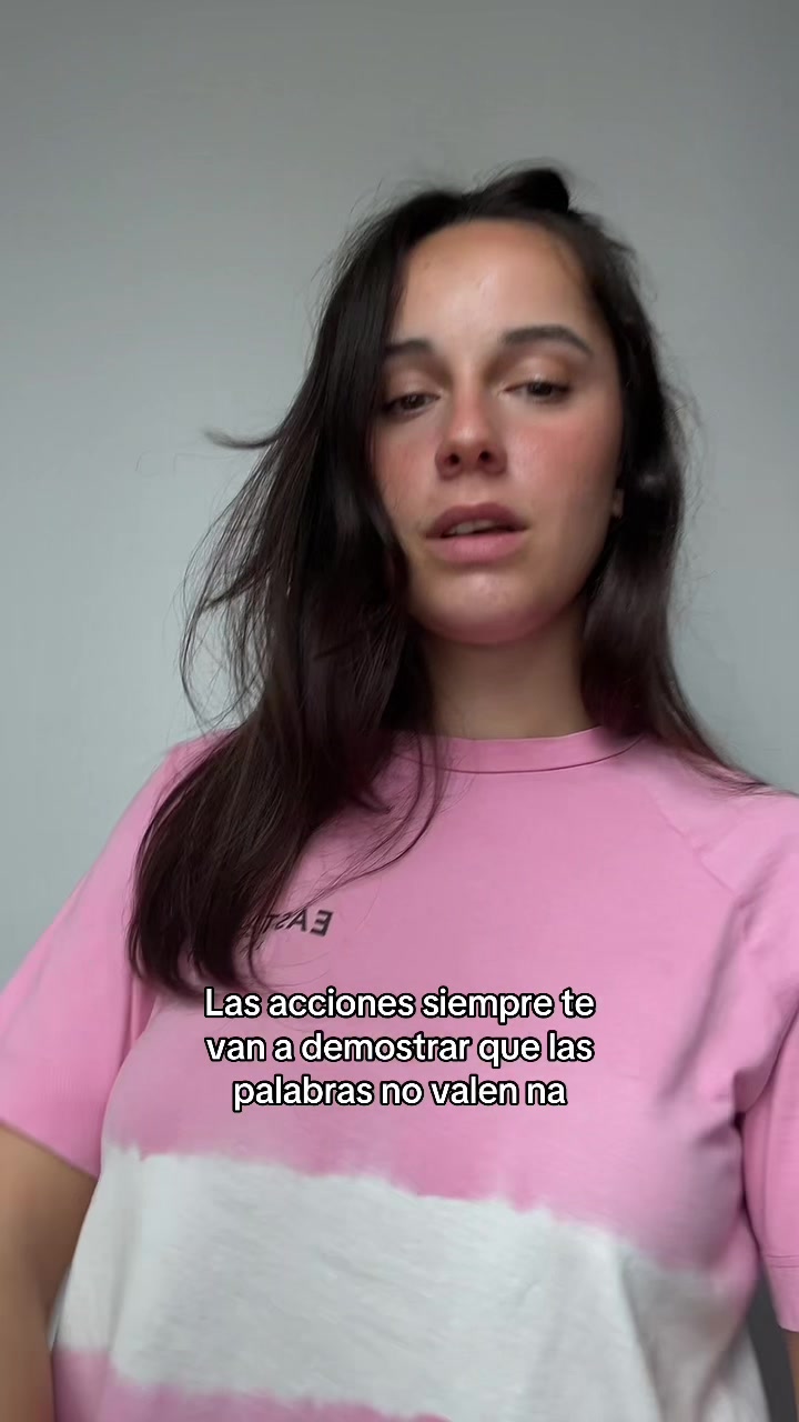 @Eleniitaaa