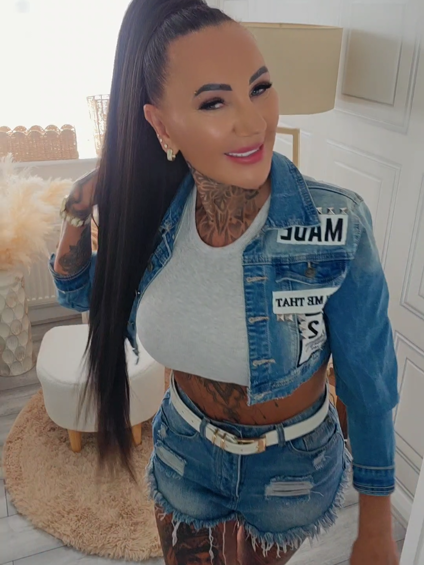 @bombowaczarnulka