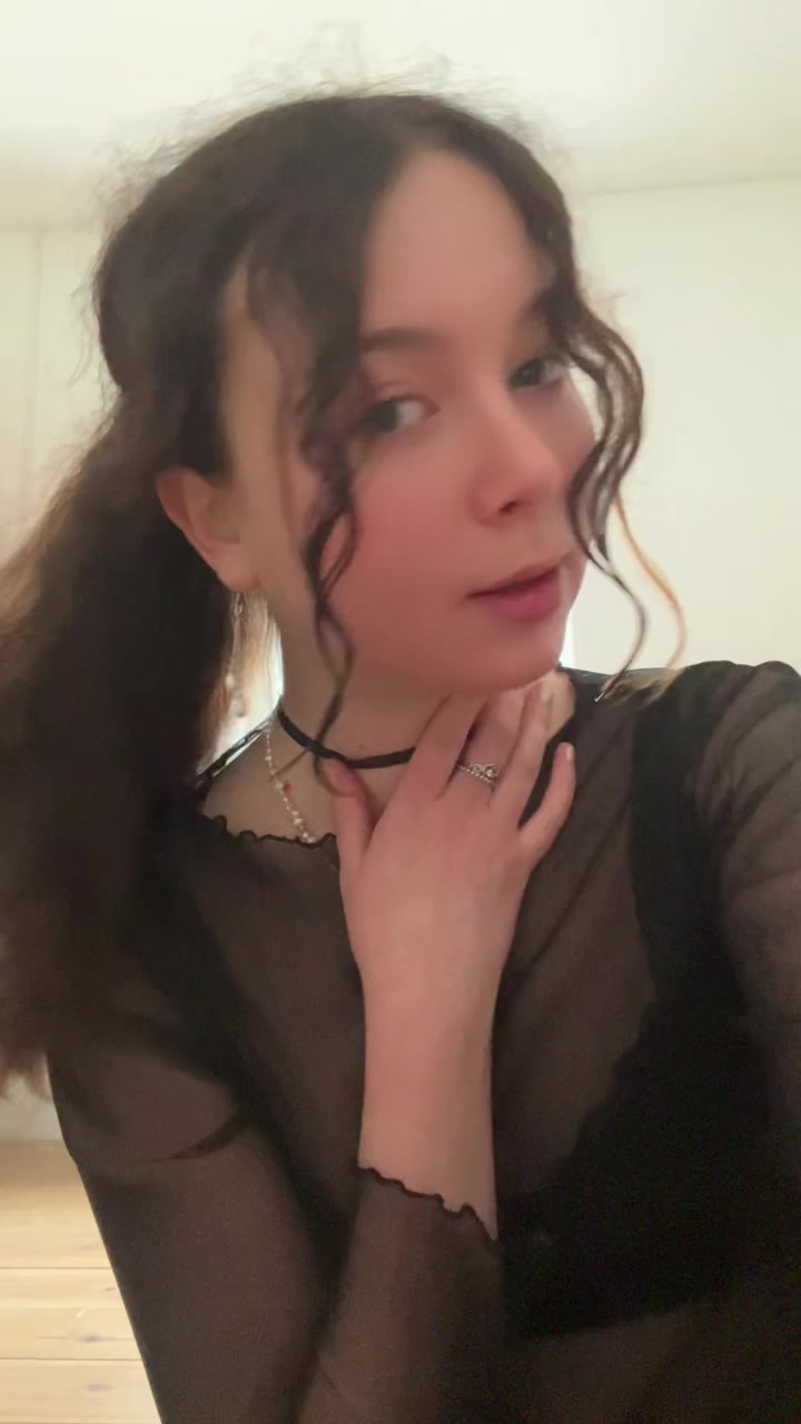 @Amber_petite_fawn