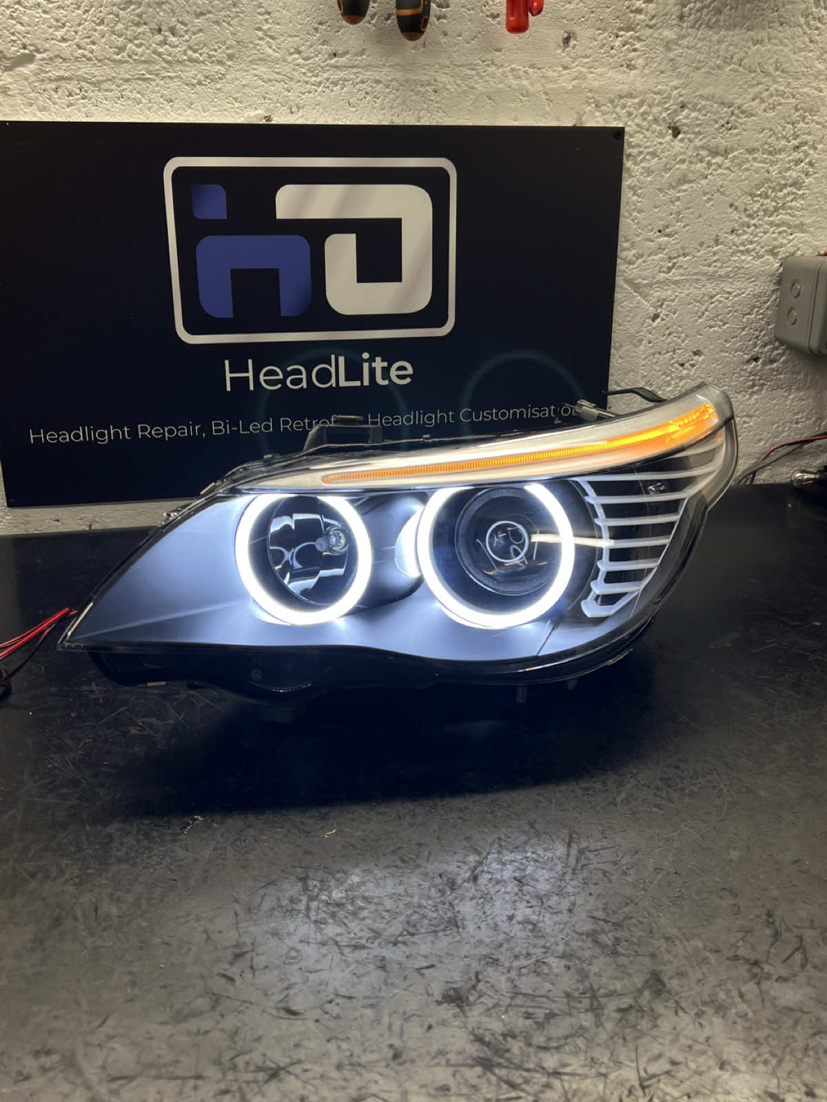 @HeadLite.UK
