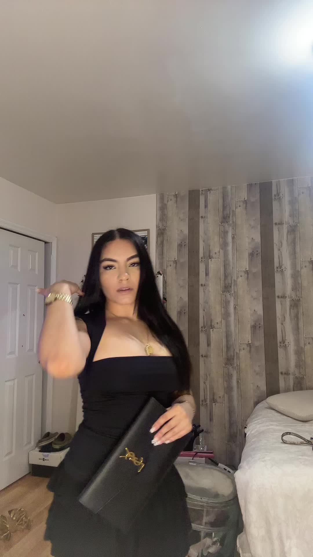 @daucymel
