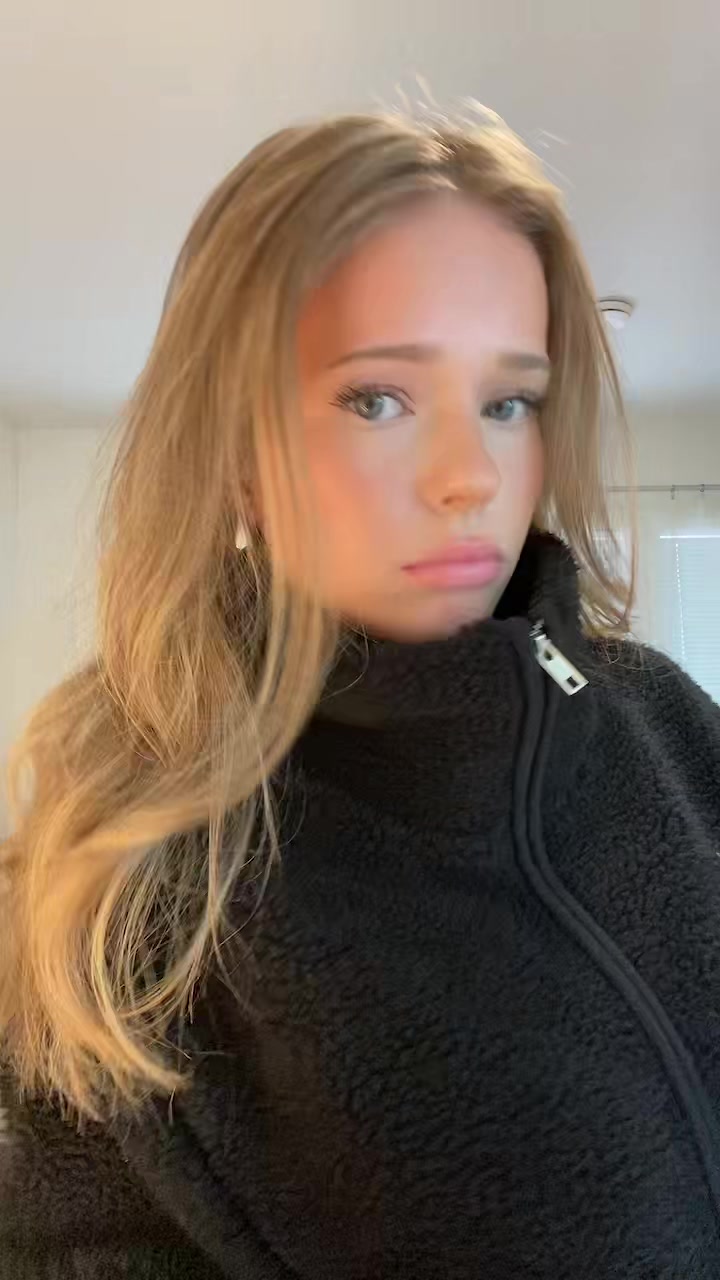 @Ellen⭐️