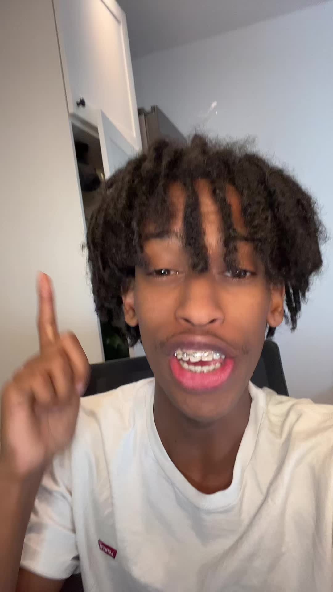 @sharkmarky