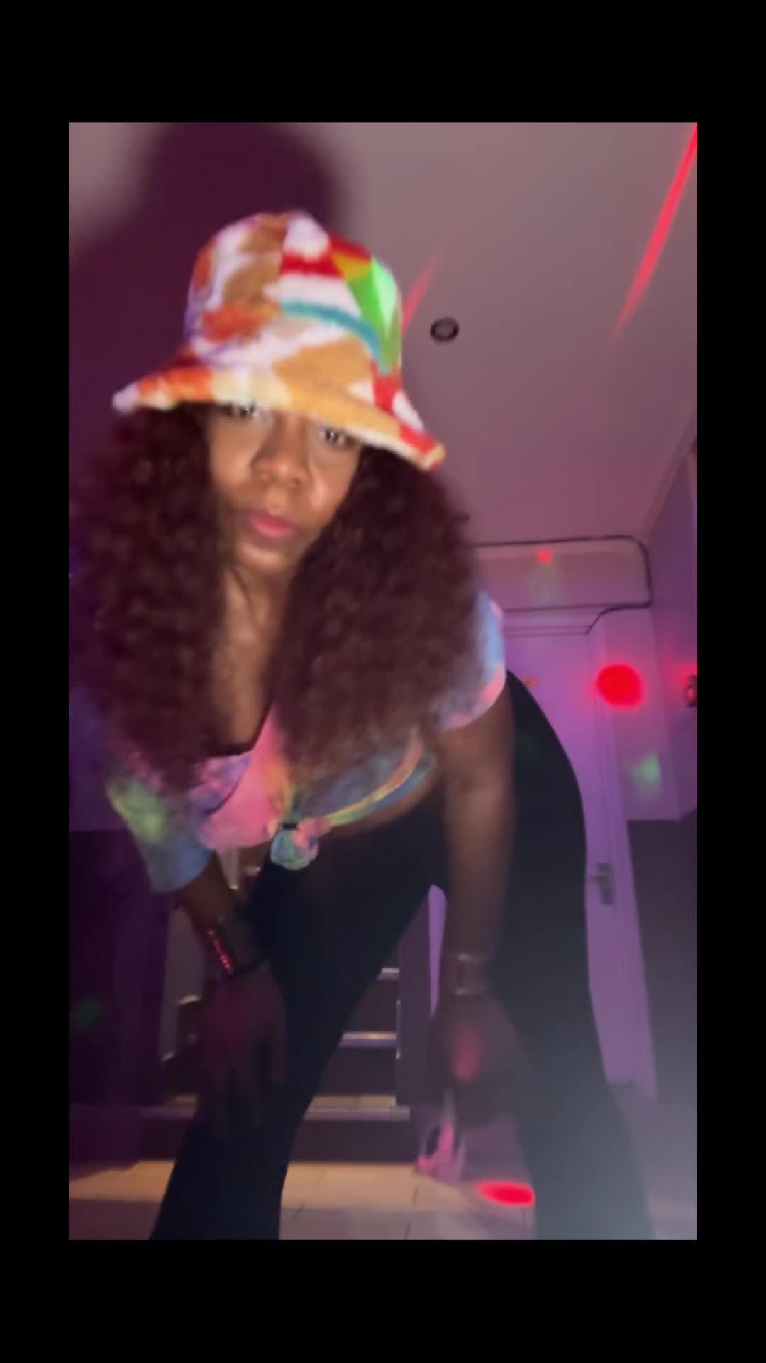 @jollygirlg