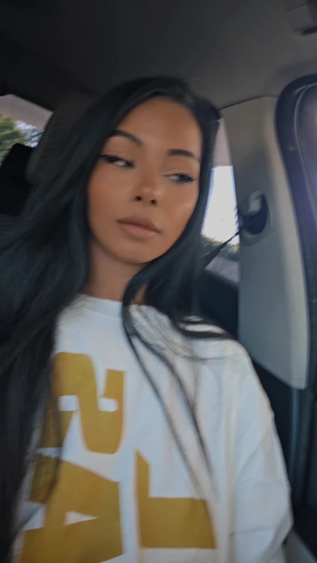 @Lavinia_Willson