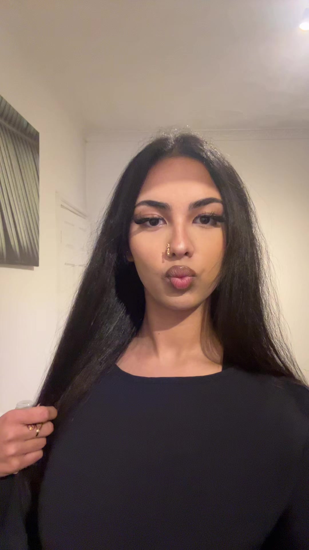 @️