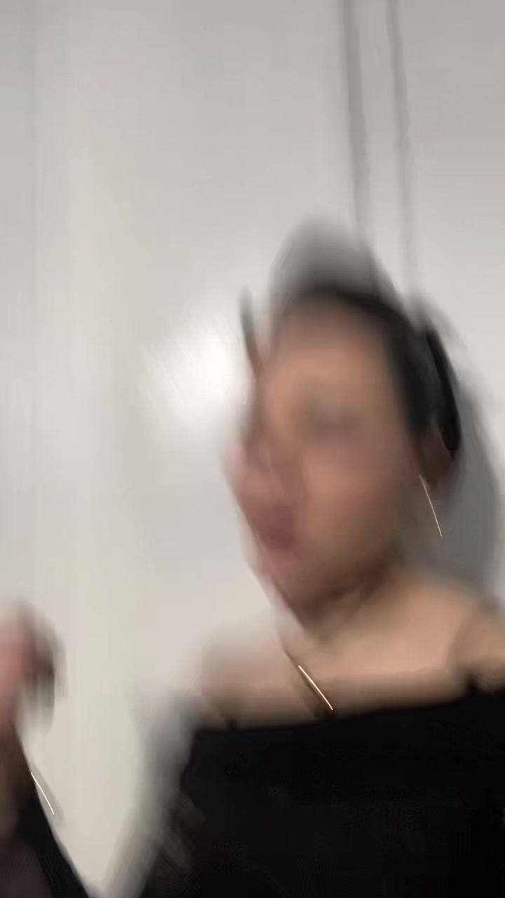 @_Gretaa_