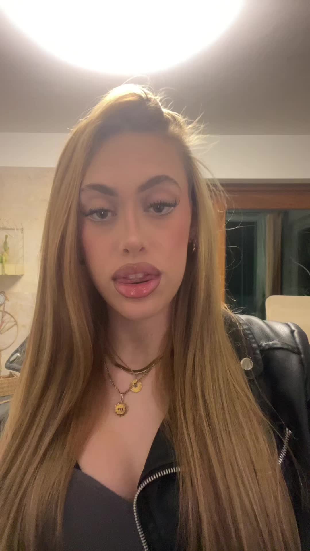 @c;