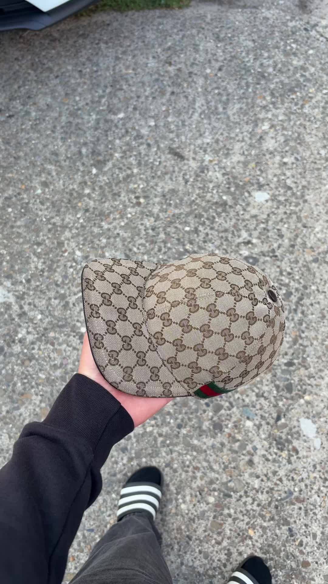 @Gucci 🧢