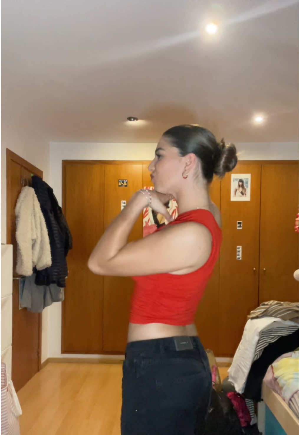 @júlia