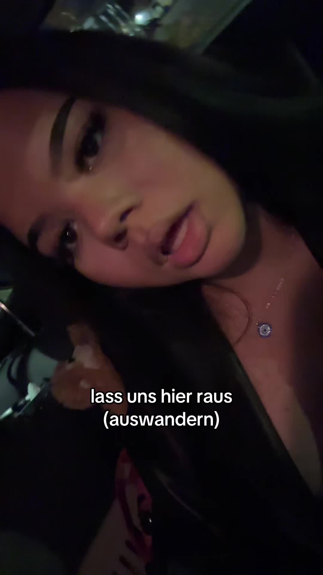 @🌩️