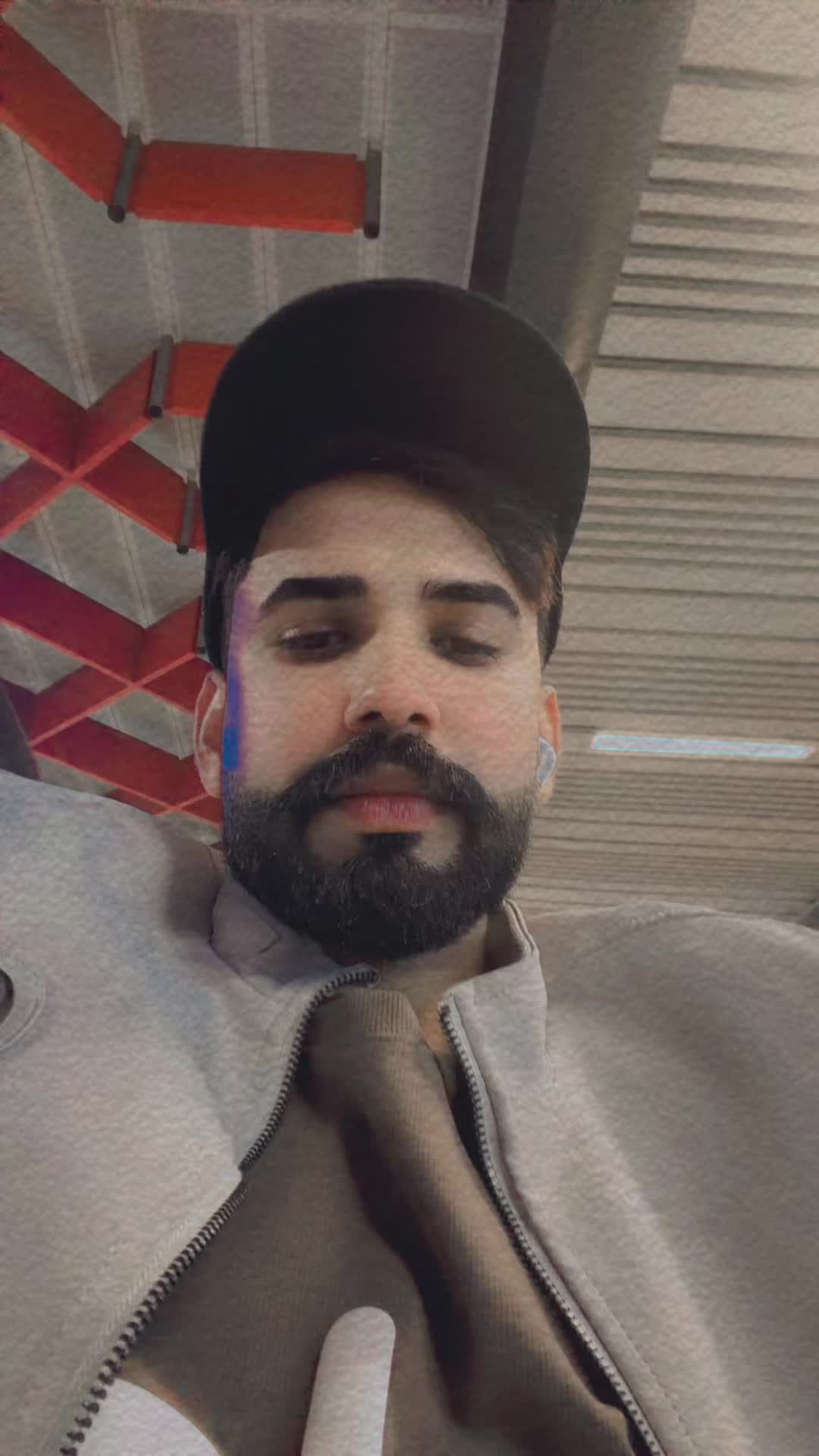 @Usman Gujrati munda 🇬🇷🇵🇰