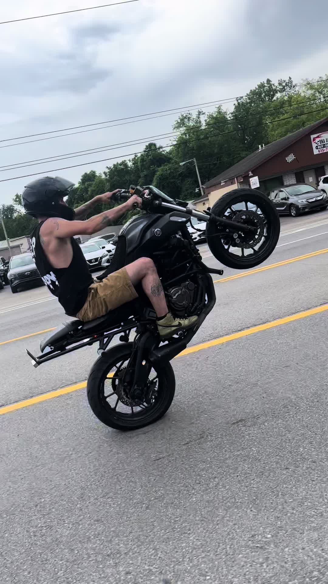 @karey_cody_cant_wheelie