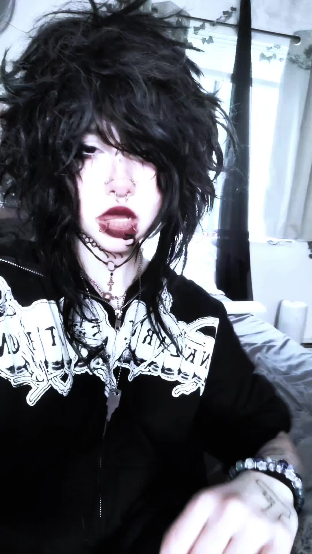 @𝕬𝖘𝖍
