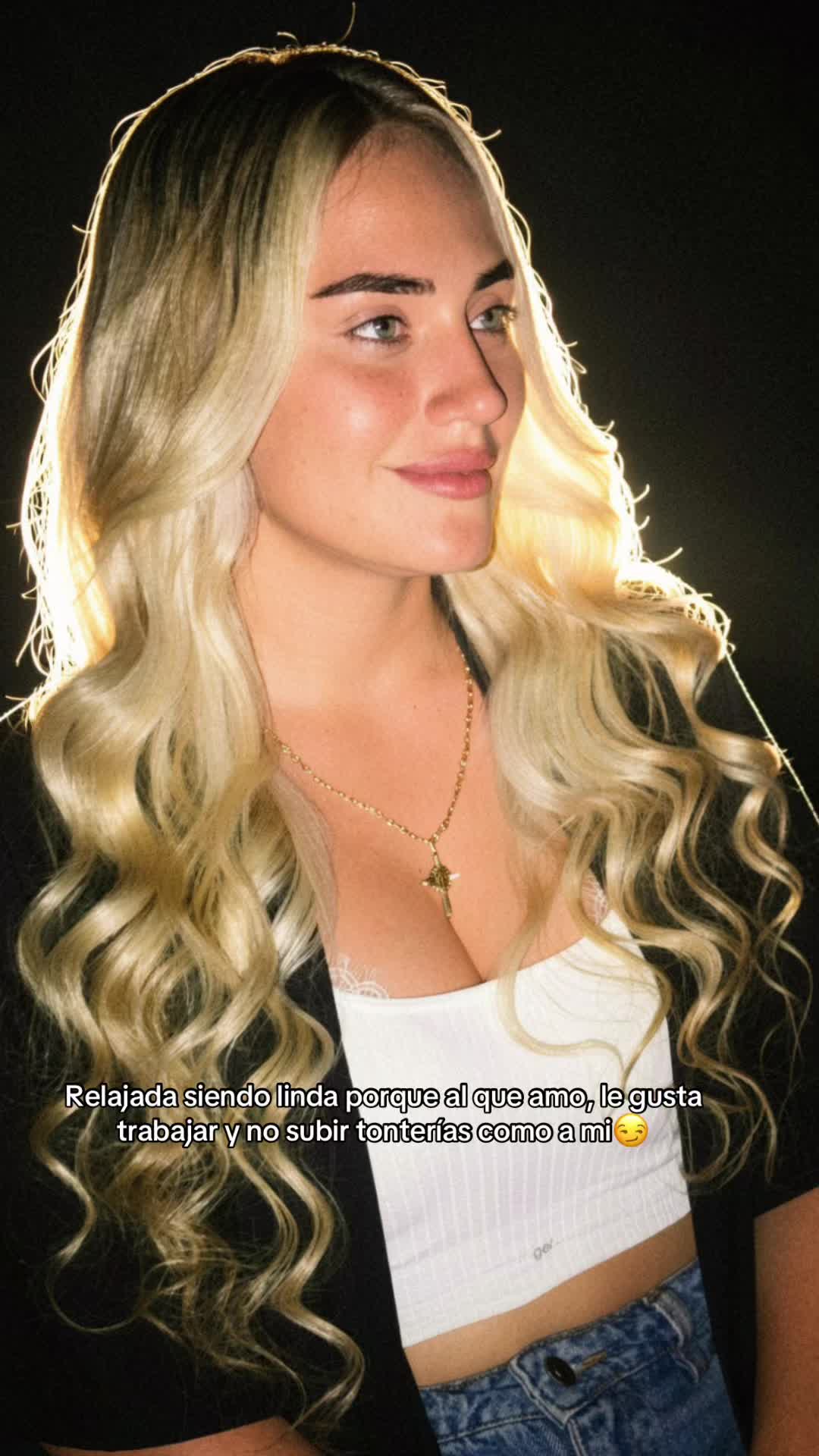 @Angie Prada