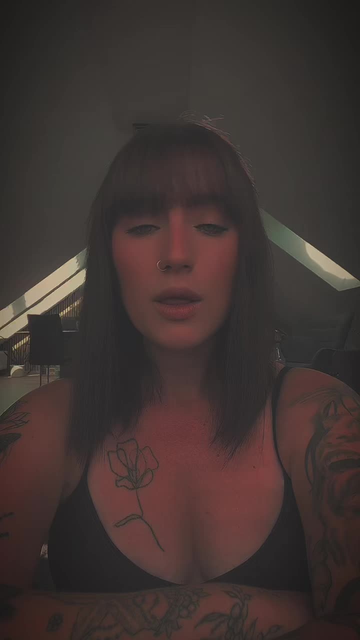 @C A L L I 🦋