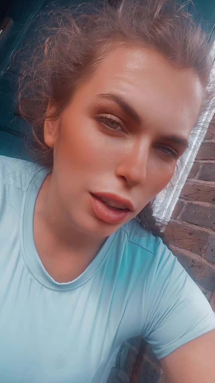 @leelou