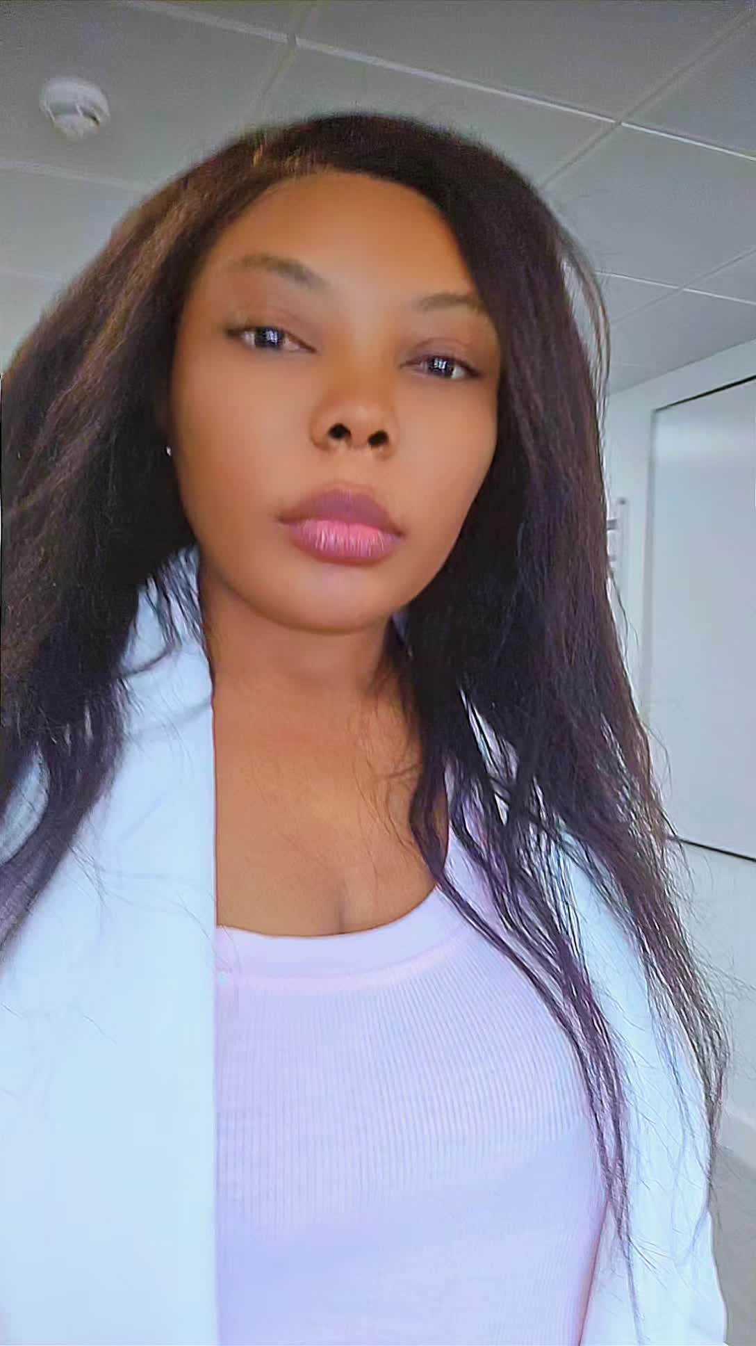 @Jolie Claire Tchoup&eacute;🇨🇲🇬🇧