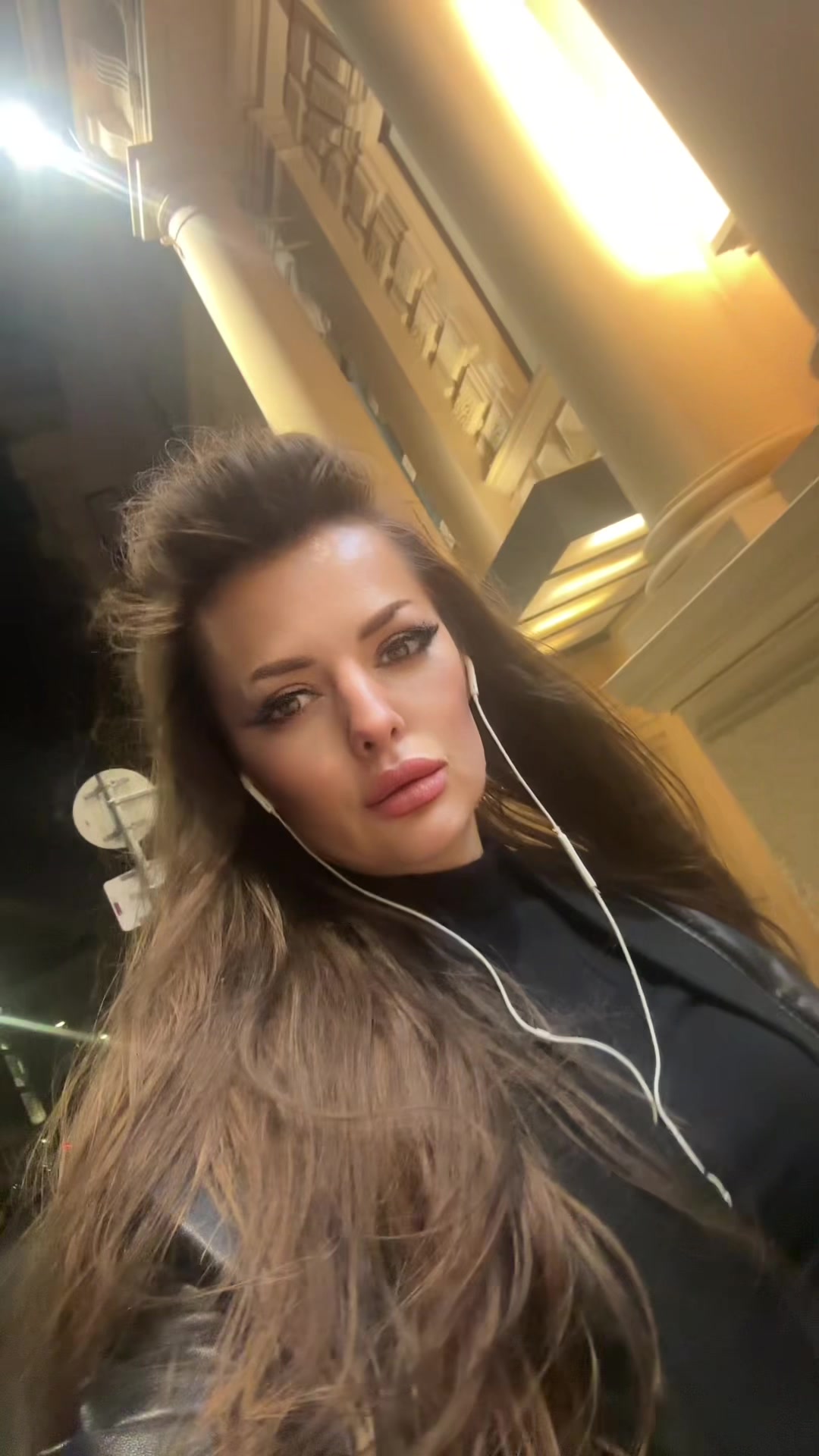 @Viktoria D’Angelo