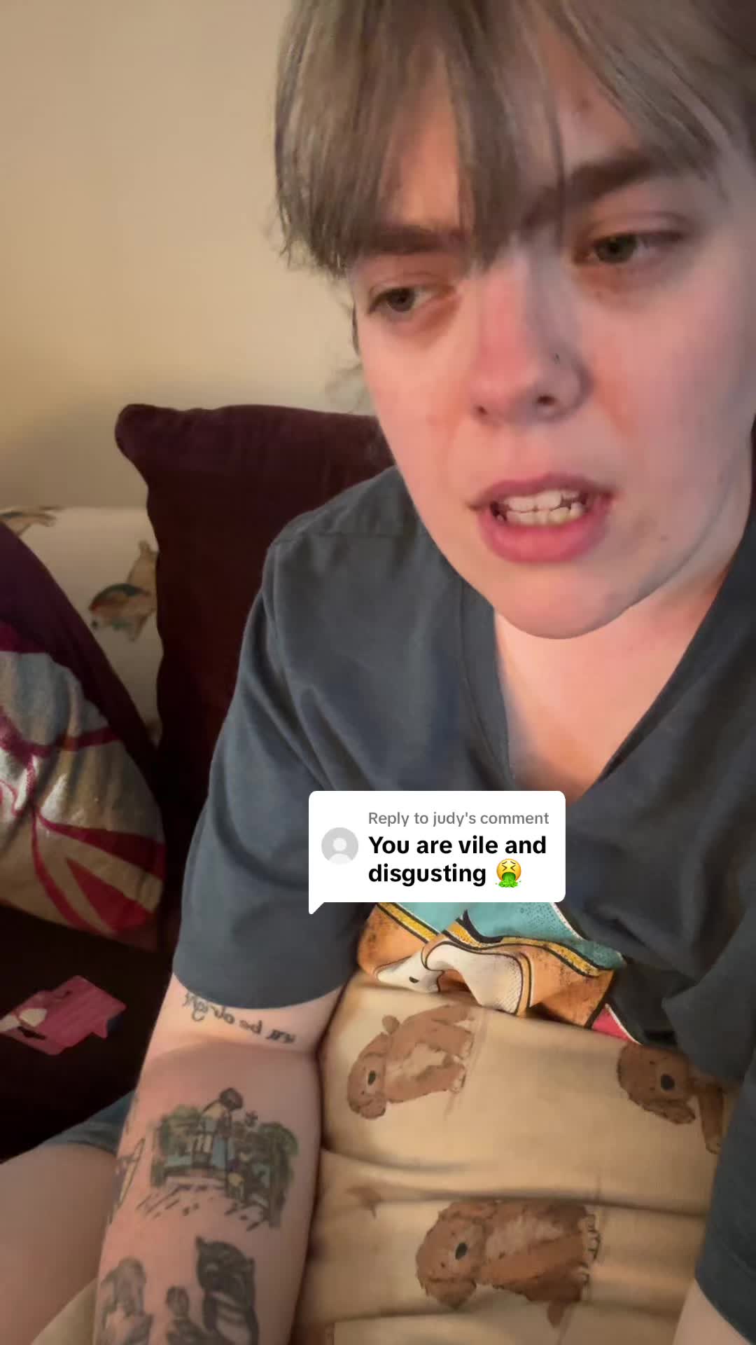 @Emꨄ