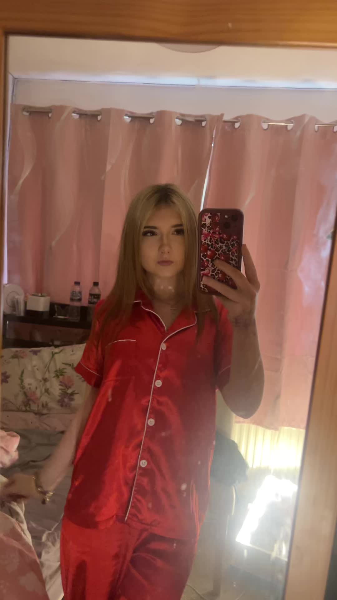 @𝐄𝐥𝐥𝐚🩶🫧