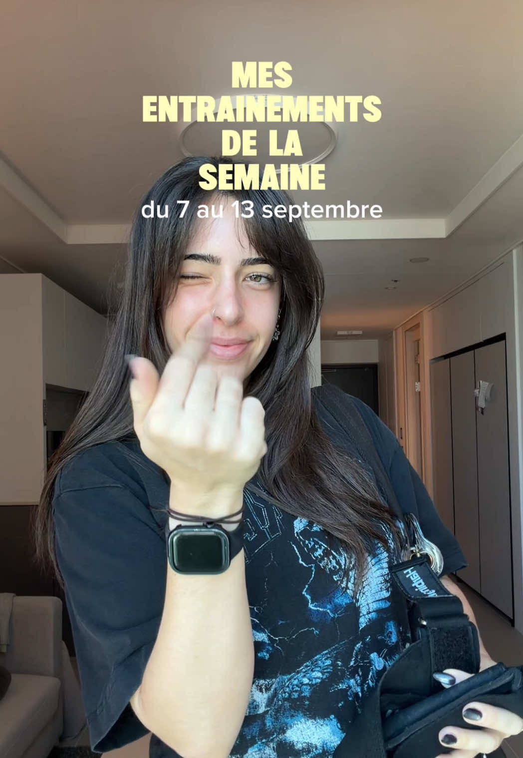 @apricotmaxine