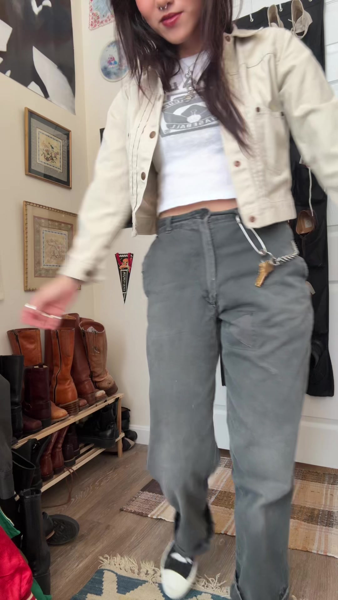 @lily