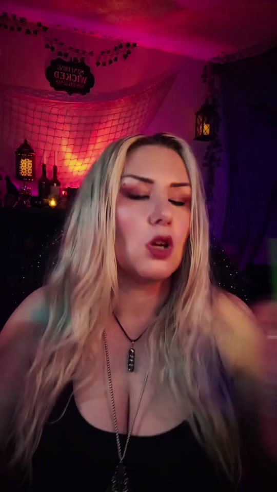 @SHAUNA 🏴☠️