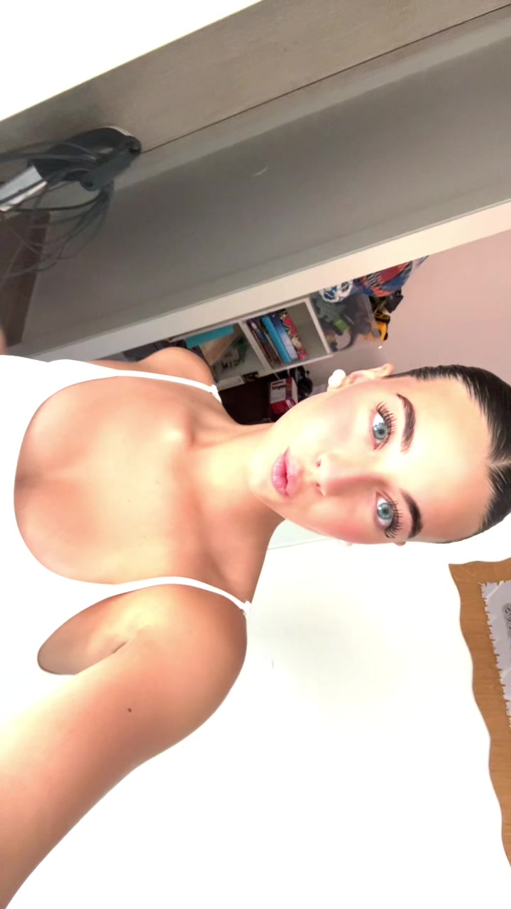 @𝐒𝐎𝐅𝐈𝐀