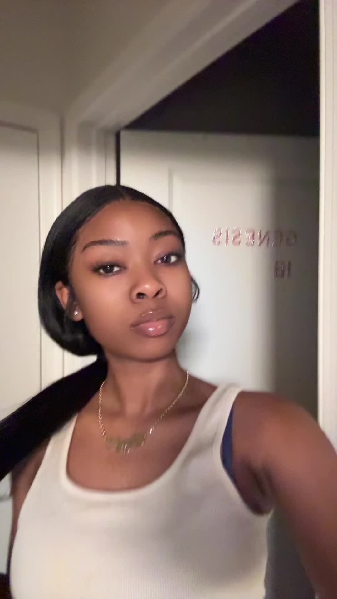 @G E N E S I S💋