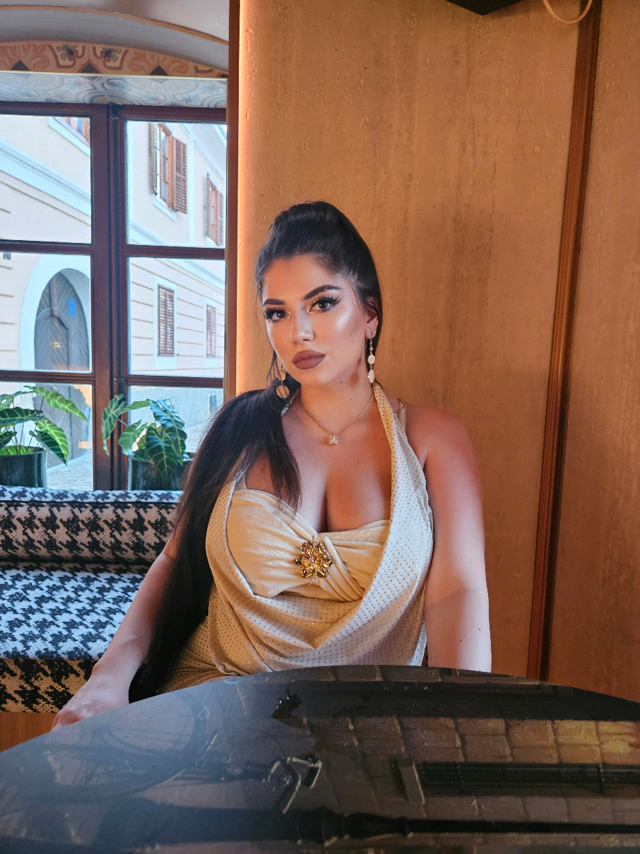 @Stela Pavičić