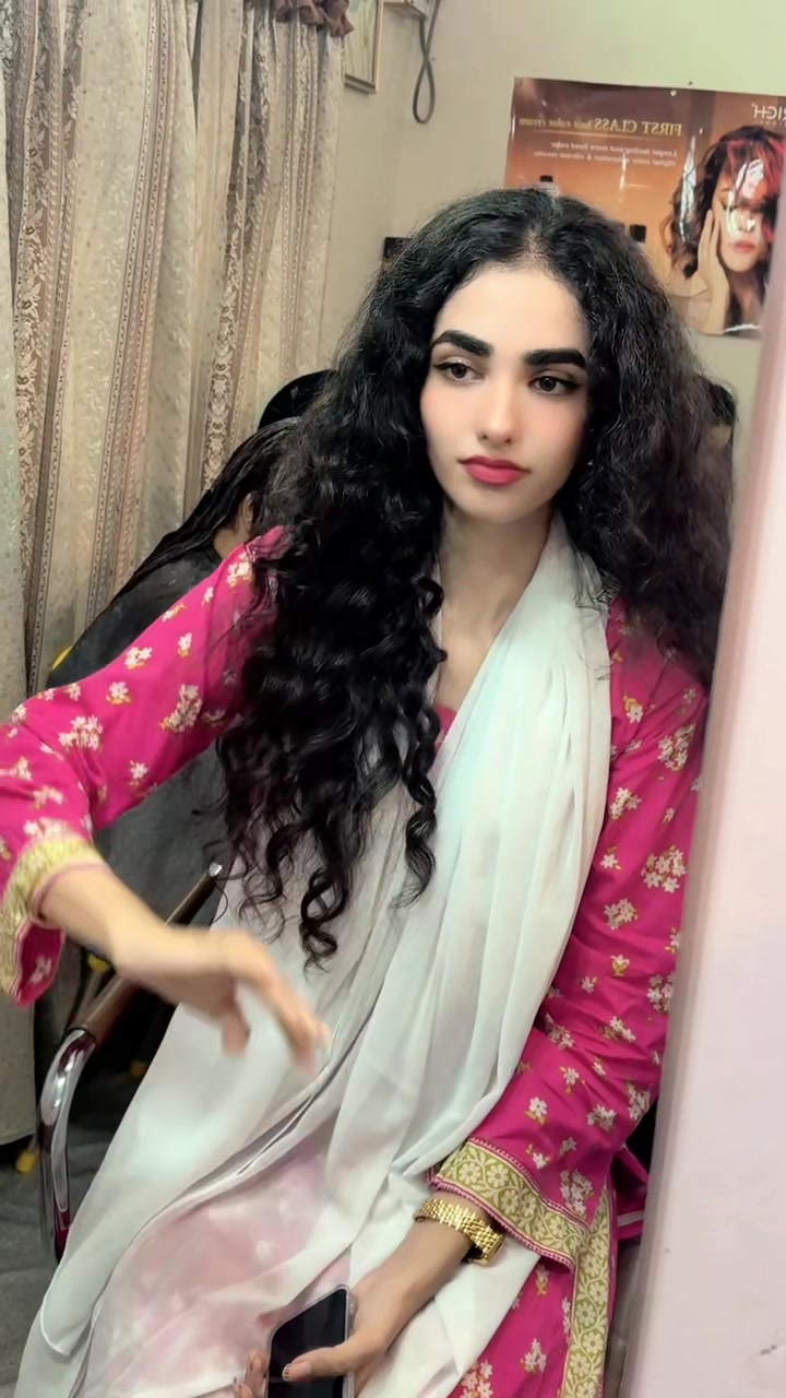 @ellas_beautysalon