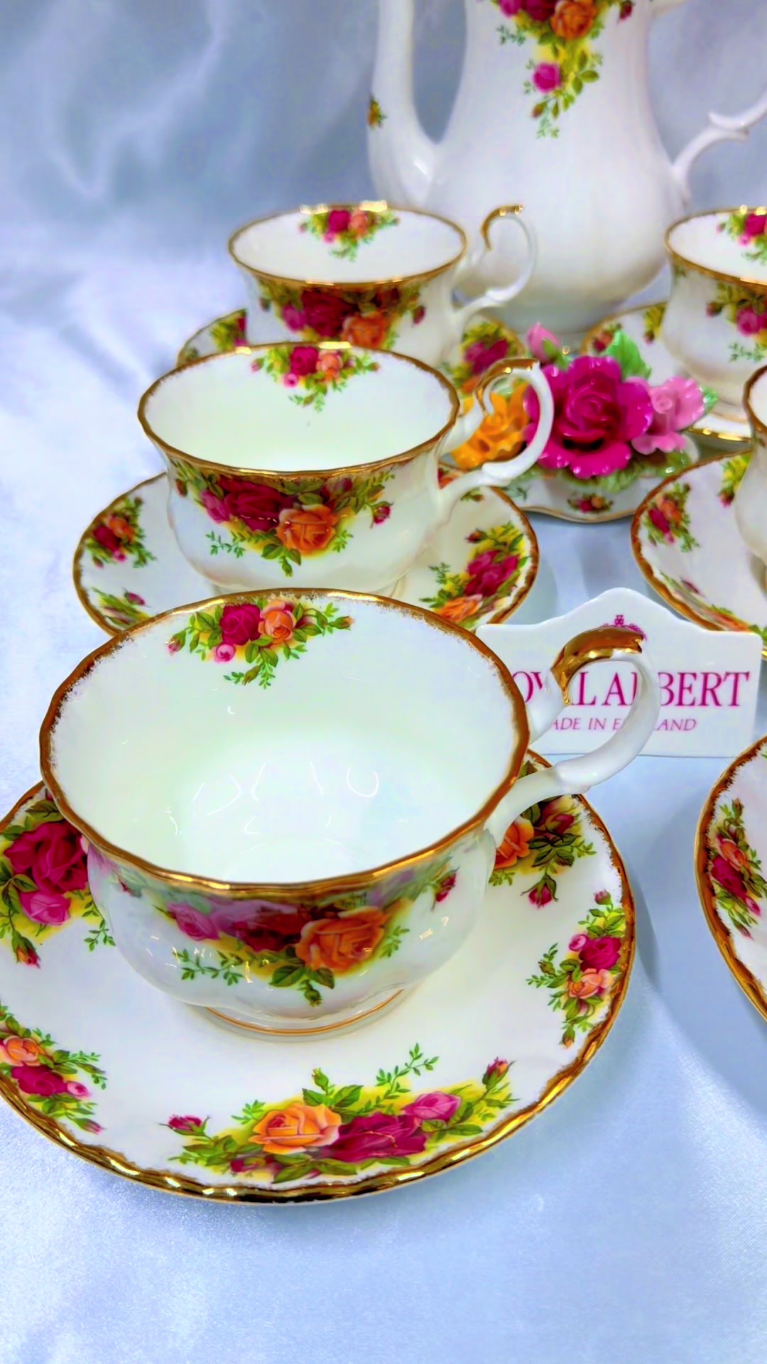 @Royal Albert collection
