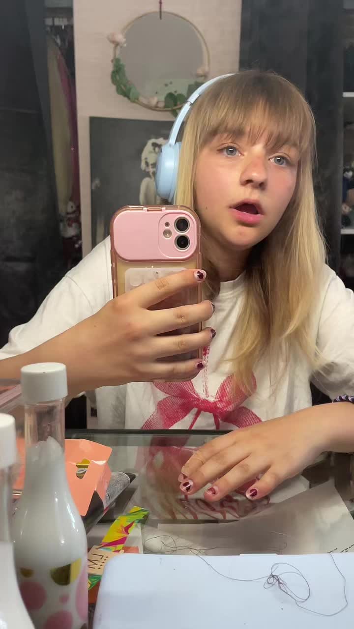 @M.a.&euml;.l_dx 🕸️🫧