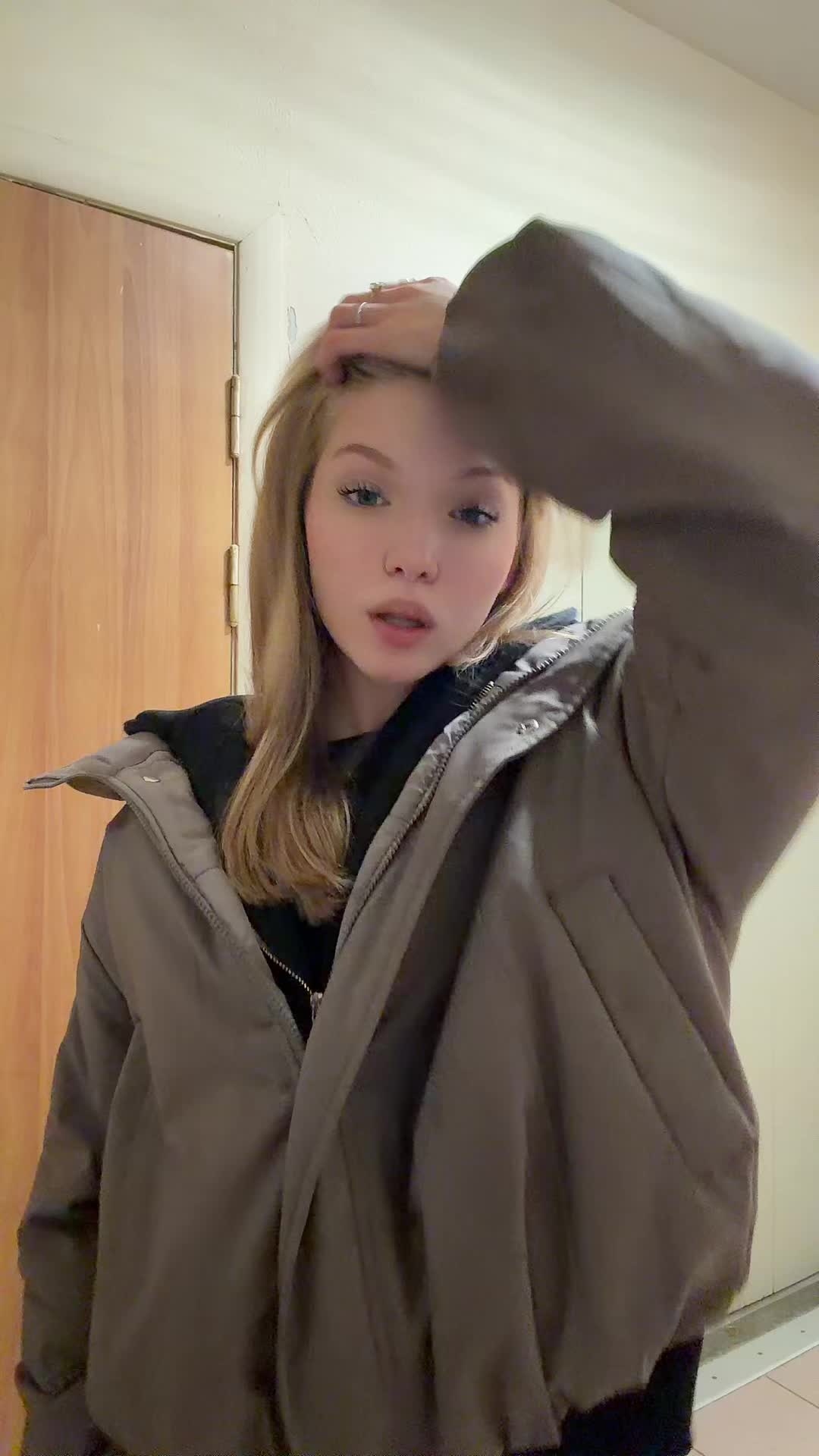 @Varushka🎀