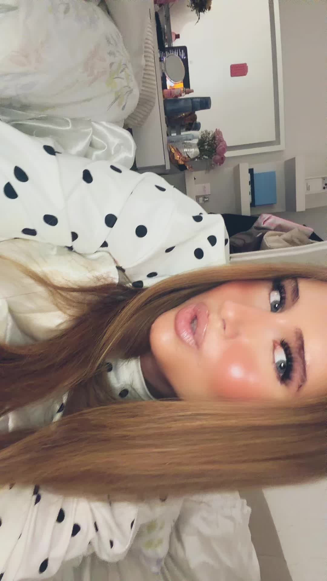 @Мелани+7