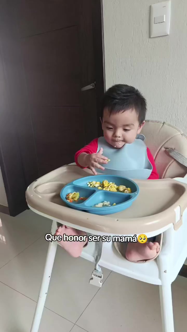 @esmeluna_tripletmom