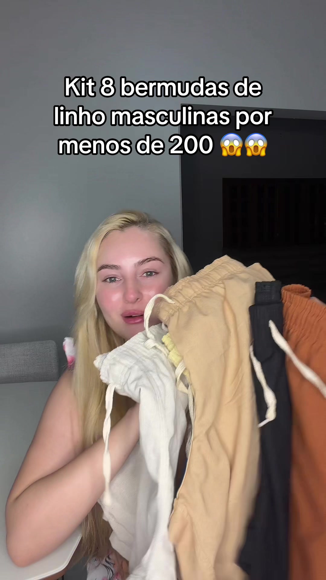 @Vitória Eva Mello