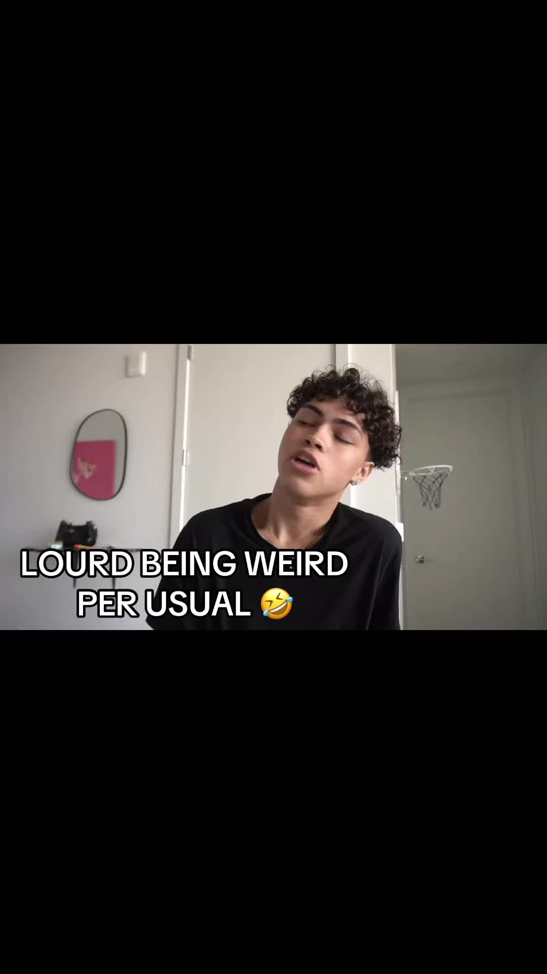 @𑣲poohs